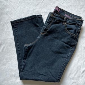 16W Gloria Vanderbilt Amanda Straight Leg Jeans